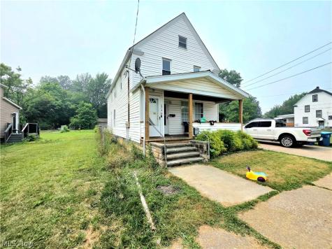 2514 Reid Avenue Lorain OH 44052