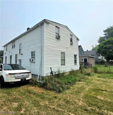 2514 Reid Avenue Lorain OH 44052