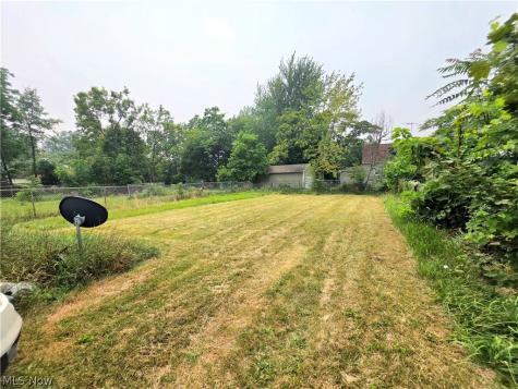 2514 Reid Avenue Lorain OH 44052