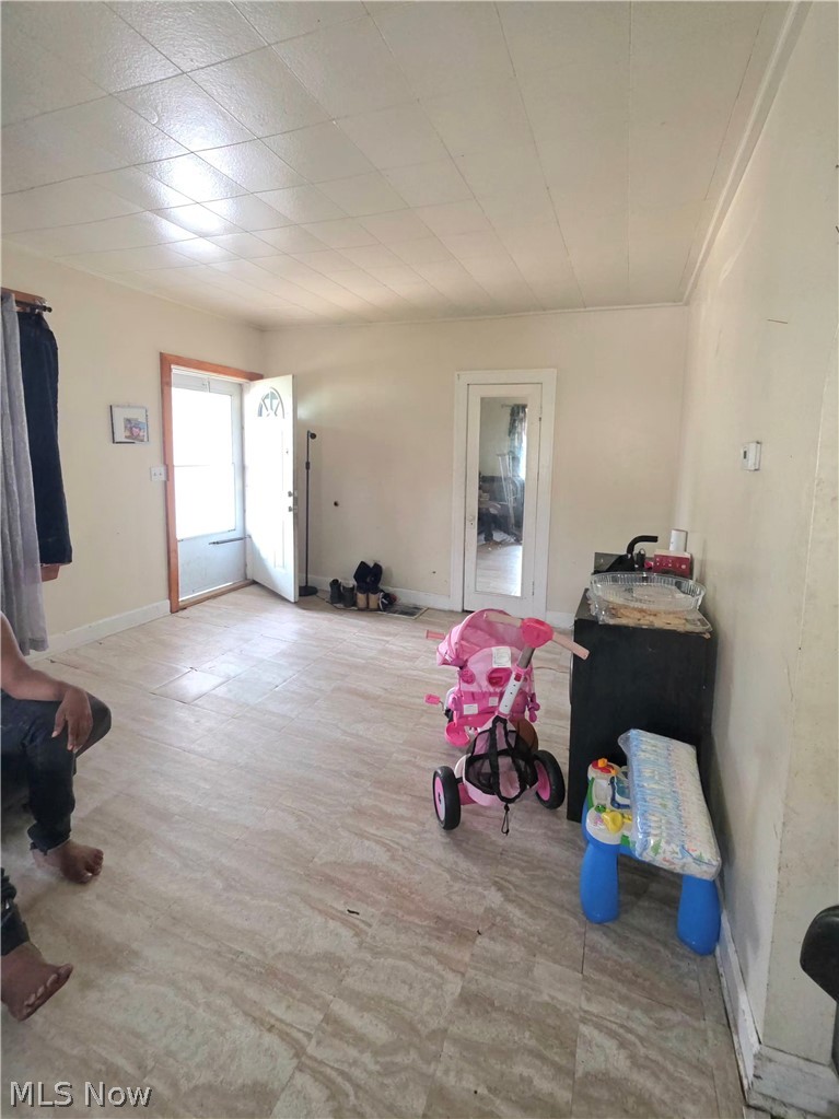 2514 Reid Avenue Lorain OH 44052