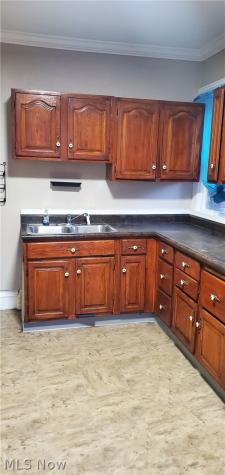 3780 W 37th Street Cleveland OH 44109