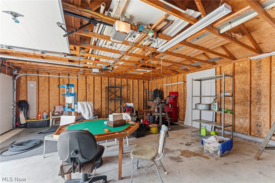 1561 Cohassett Avenue Lakewood OH 44107