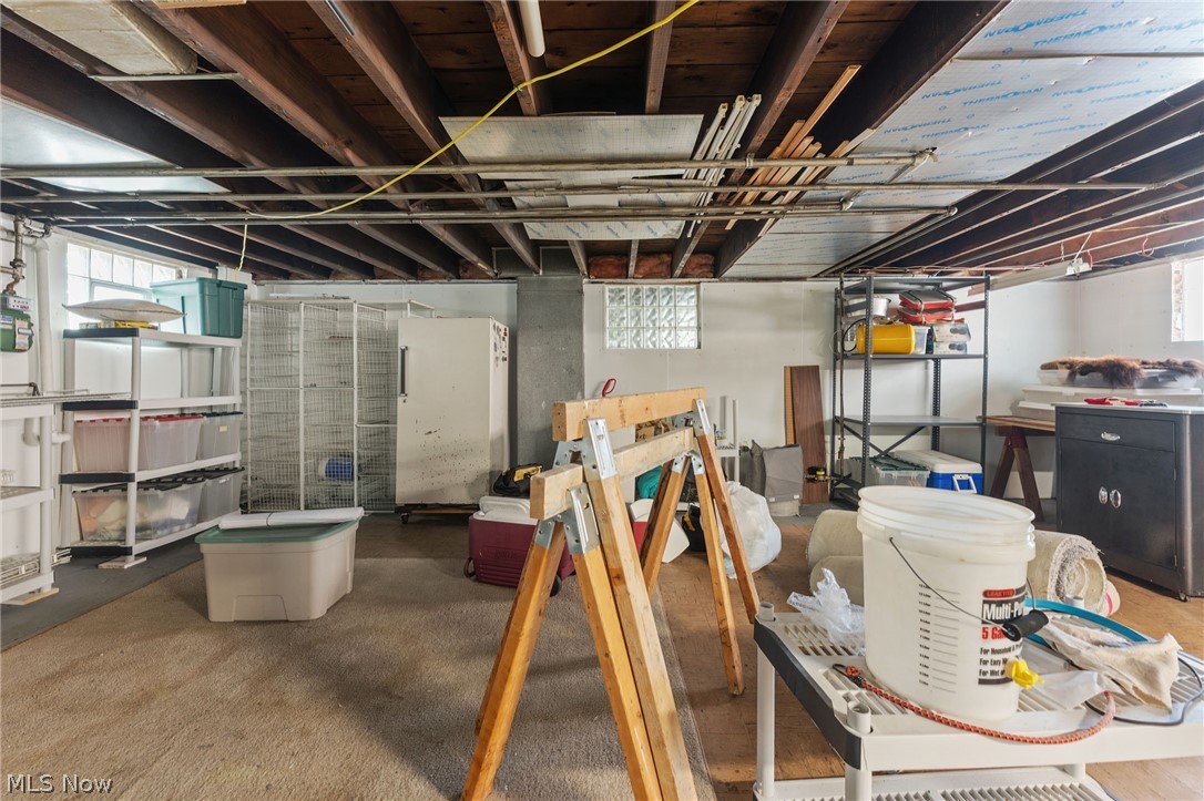 1561 Cohassett Avenue Lakewood OH 44107