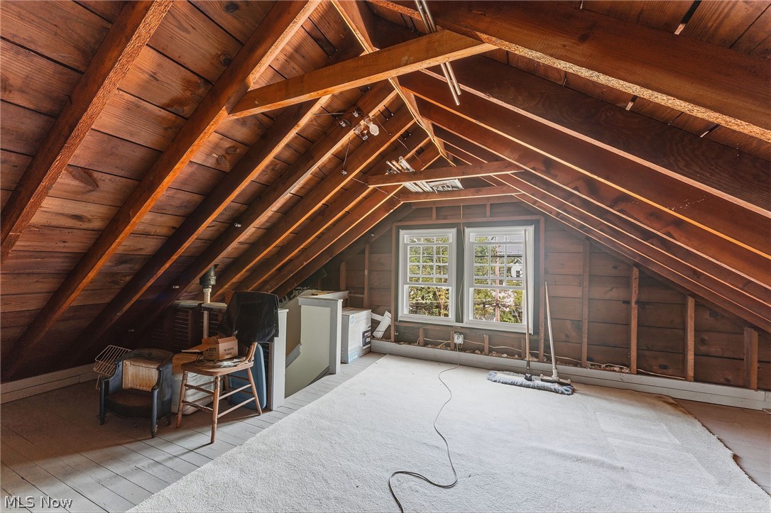 1561 Cohassett Avenue Lakewood OH 44107