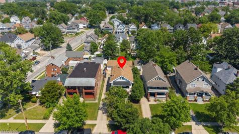 1561 Cohassett Avenue Lakewood OH 44107