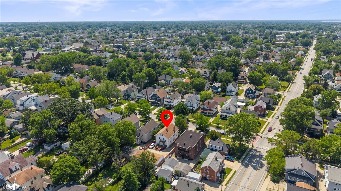 1561 Cohassett Avenue Lakewood OH 44107
