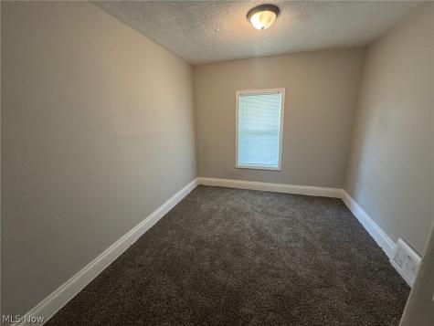 11313 Continental Avenue Cleveland OH 44104