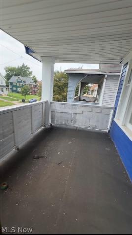 9813 Manor Avenue Cleveland OH 44104