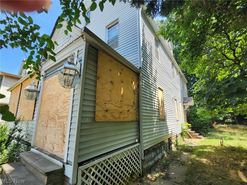 2999 E 61st Street Cleveland OH 44127