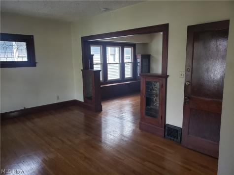 4607 Ardmore Avenue Cleveland OH 44144