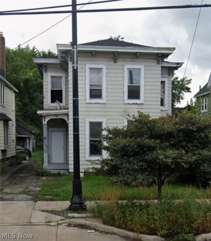 5208 Fleet Avenue Cleveland OH 44105
