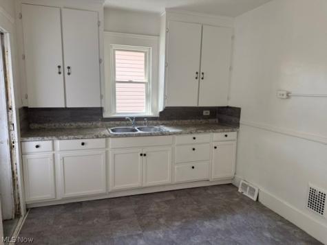 4019 Memphis Avenue Cleveland OH 44109