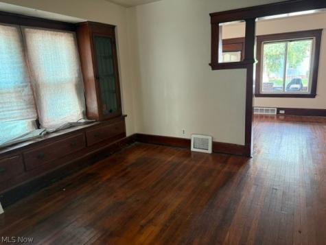 4019 Memphis Avenue Cleveland OH 44109