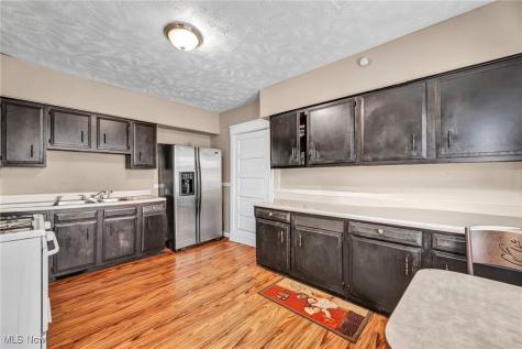 1333 E 82nd Street Cleveland OH 44103