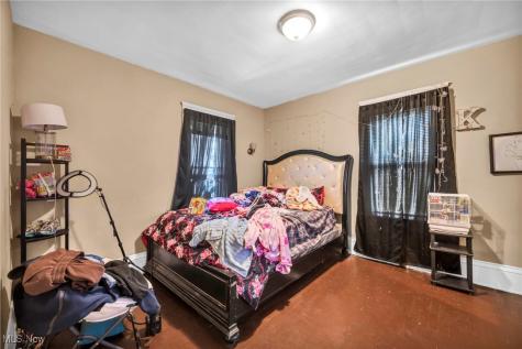 1333 E 82nd Street Cleveland OH 44103
