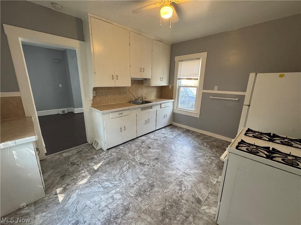 3793 W 37th Street Cleveland OH 44109