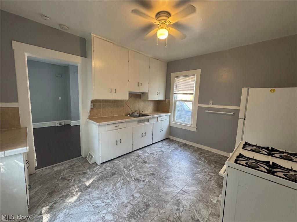 3793 W 37th Street Cleveland OH 44109
