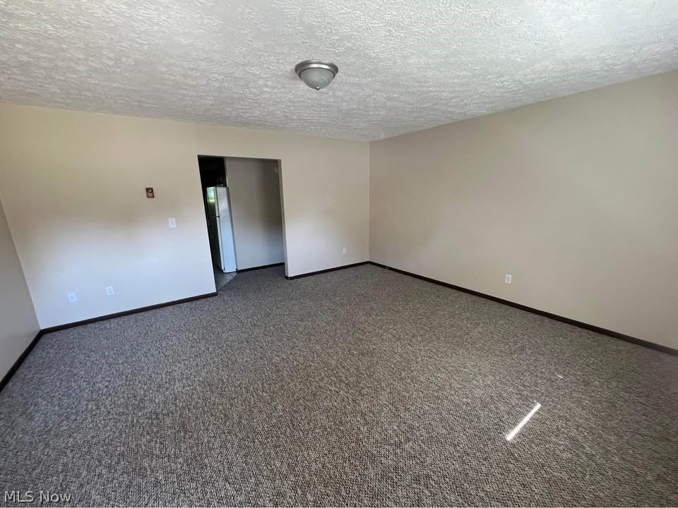 2590-2592 Meloy Road Ravenna OH 44240