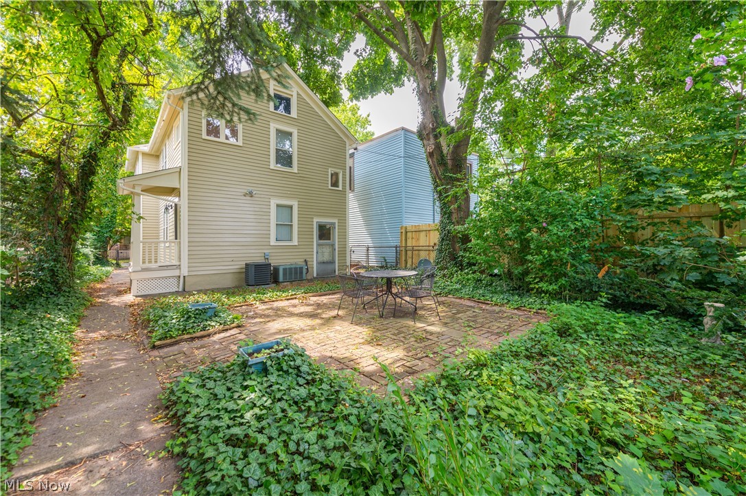 3900 Whitman Avenue Cleveland OH 44113