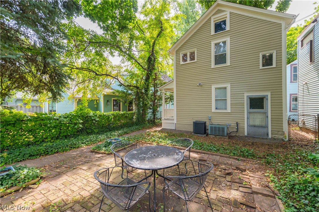 3900 Whitman Avenue Cleveland OH 44113