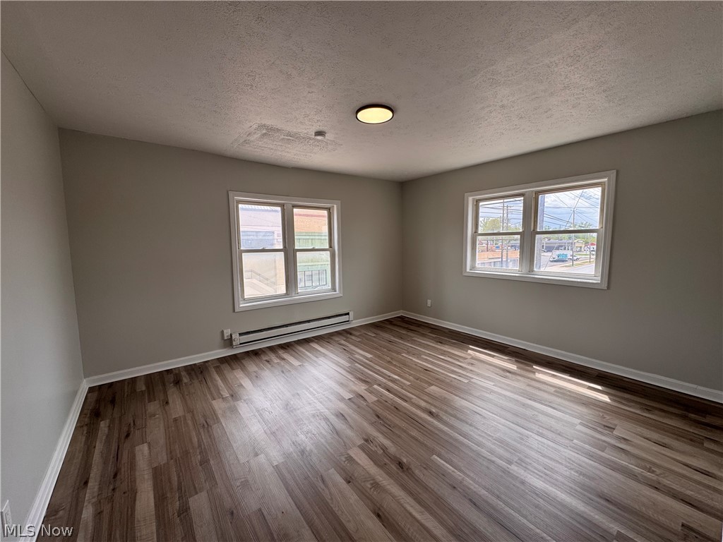 4106 Lee Road Cleveland OH 44128