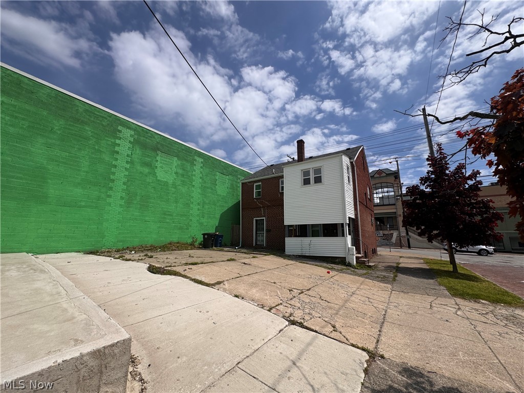 4106 Lee Road Cleveland OH 44128