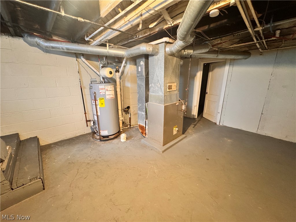 4106 Lee Road Cleveland OH 44128