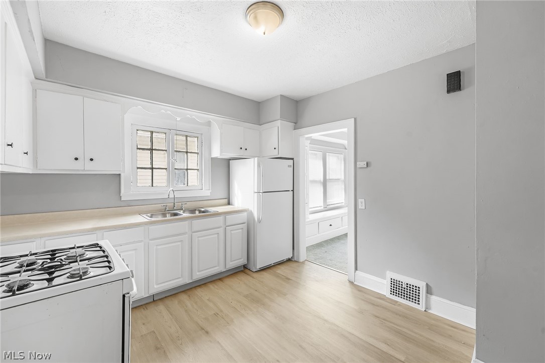 4159 E 111th Street Cleveland OH 44105