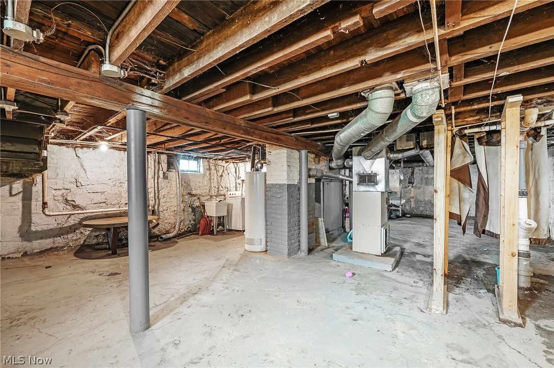4159 E 111th Street Cleveland OH 44105