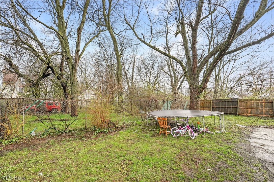 4159 E 111th Street Cleveland OH 44105