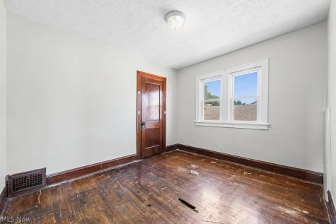 3477 Berea Road Cleveland OH 44111