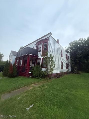 806 E 100th Street Cleveland OH 44108