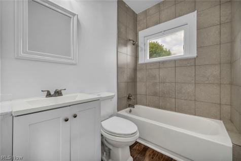 3490 W 62nd Street Cleveland OH 44102