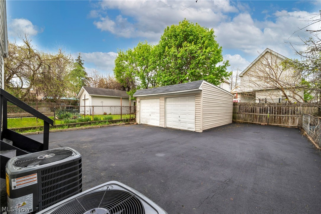 3490 W 62nd Street Cleveland OH 44102