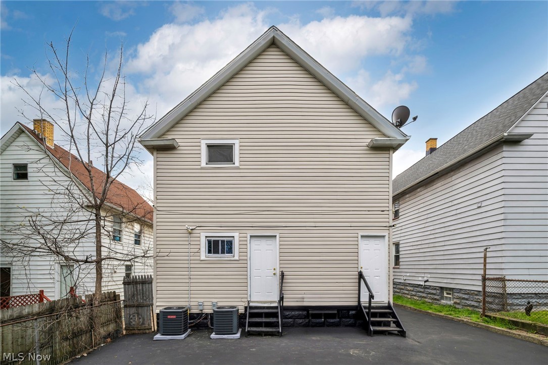3490 W 62nd Street Cleveland OH 44102