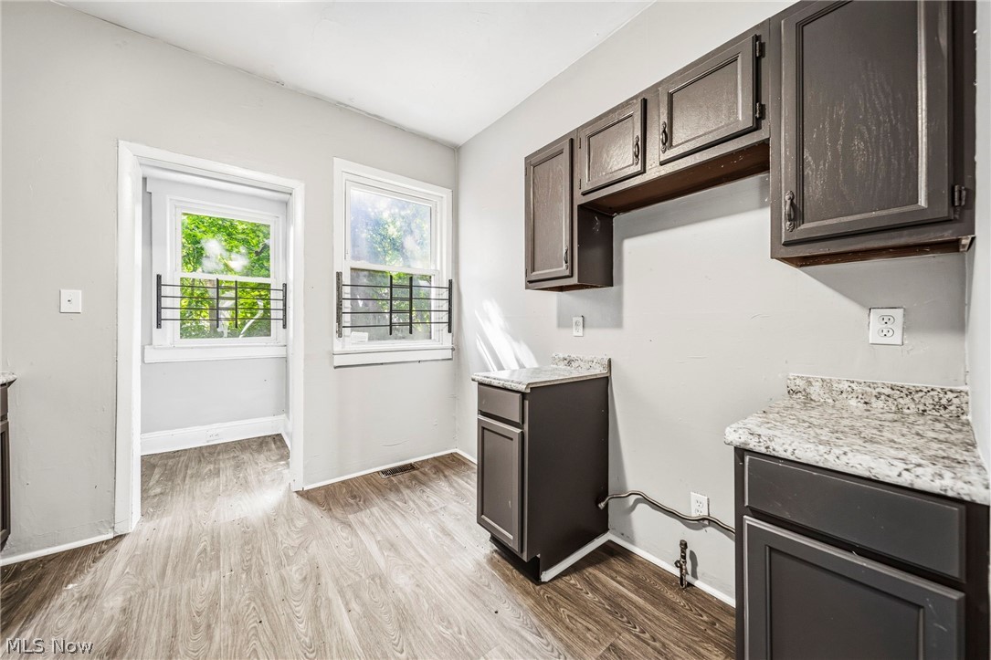 1637 Holyrood Road Cleveland OH 44106