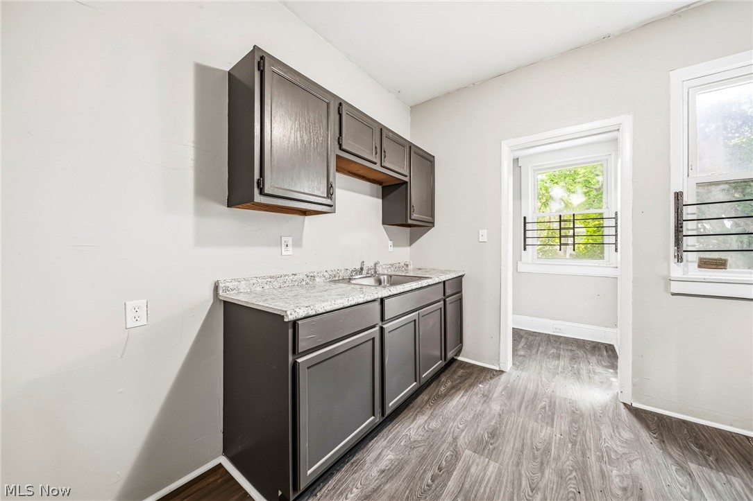 1637 Holyrood Road Cleveland OH 44106