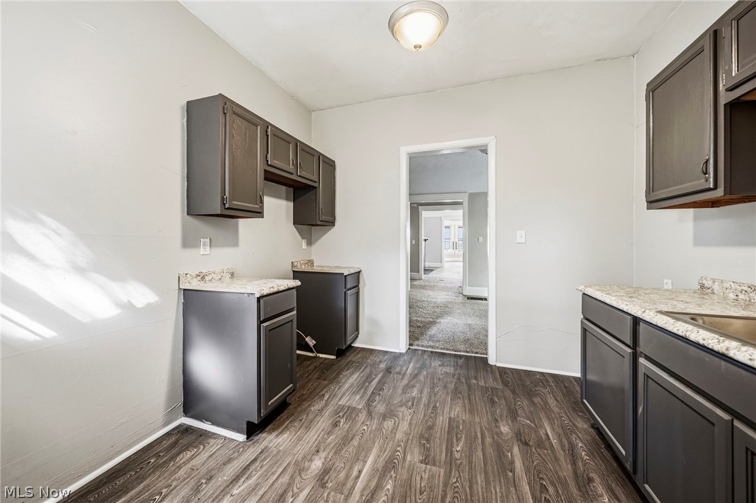 1637 Holyrood Road Cleveland OH 44106