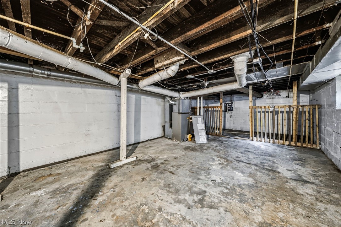 1637 Holyrood Road Cleveland OH 44106