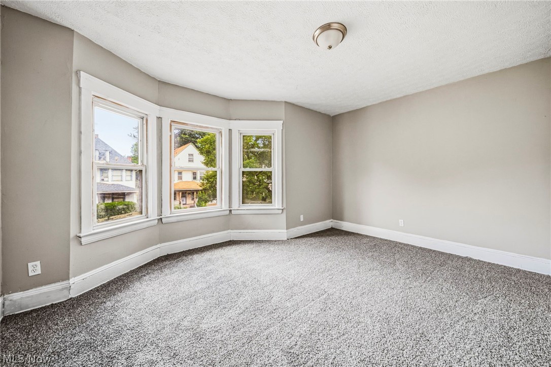 1637 Holyrood Road Cleveland OH 44106