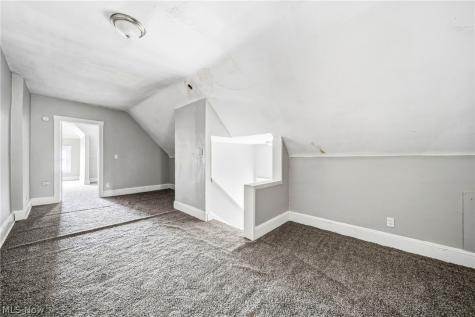 1637 Holyrood Road Cleveland OH 44106