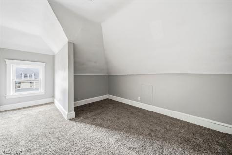 1637 Holyrood Road Cleveland OH 44106