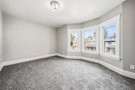 1637 Holyrood Road Cleveland OH 44106