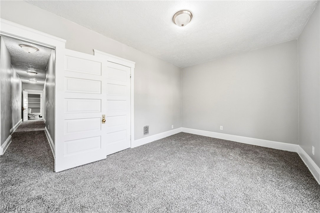 1637 Holyrood Road Cleveland OH 44106
