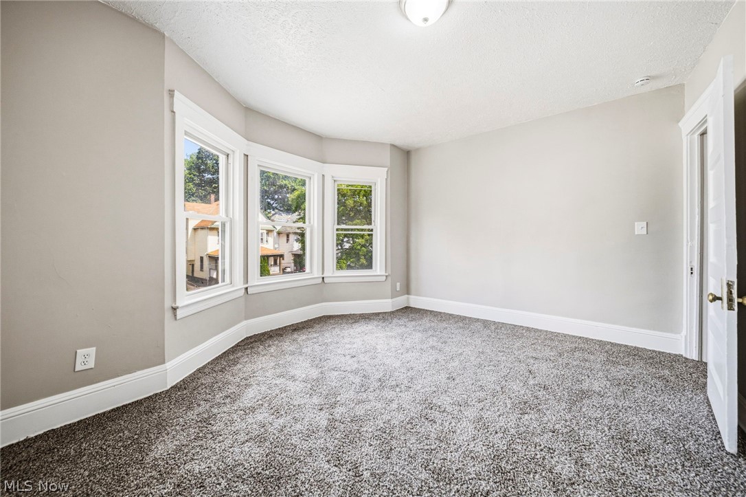 1637 Holyrood Road Cleveland OH 44106