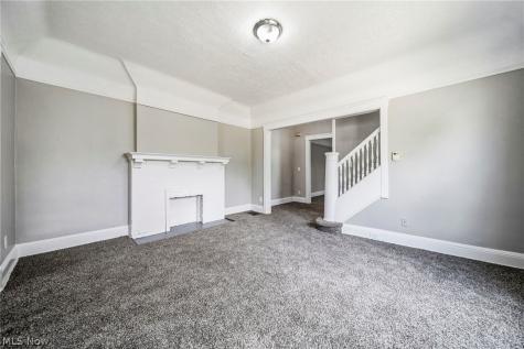 1637 Holyrood Road Cleveland OH 44106