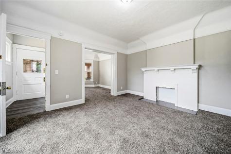 1637 Holyrood Road Cleveland OH 44106