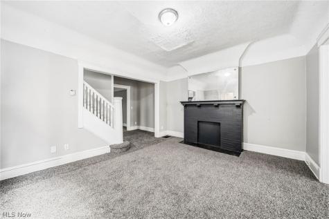 1637 Holyrood Road Cleveland OH 44106