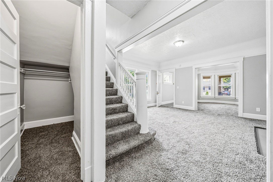 1637 Holyrood Road Cleveland OH 44106