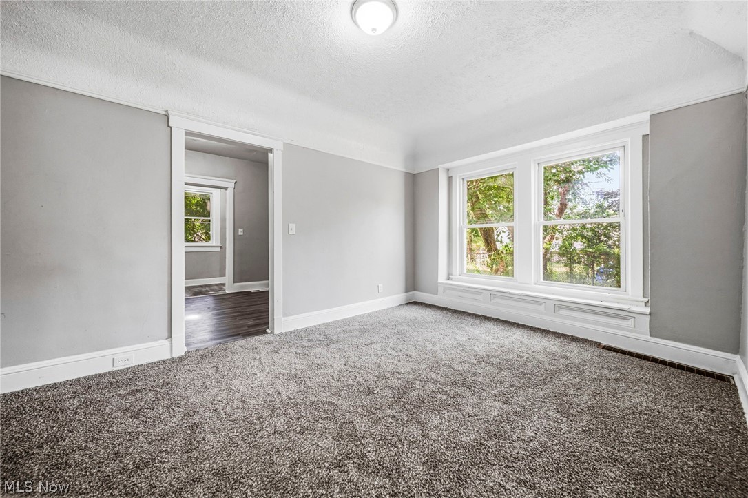 1637 Holyrood Road Cleveland OH 44106